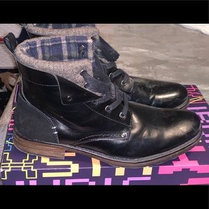 Men’s black fashion boots